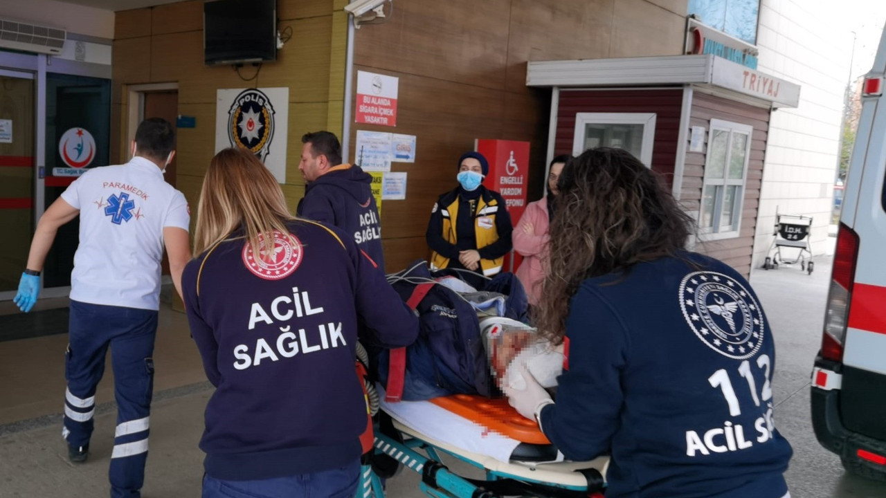 Halk otobüsüyle kafa kafaya çarpışan motosikletin sürücüsü hayatını kaybetti