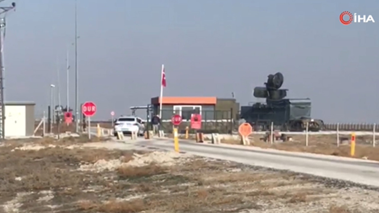 Konya'da Türk Yıldızları'nın uçağı düştü: Pilot atlayarak kurtuldu