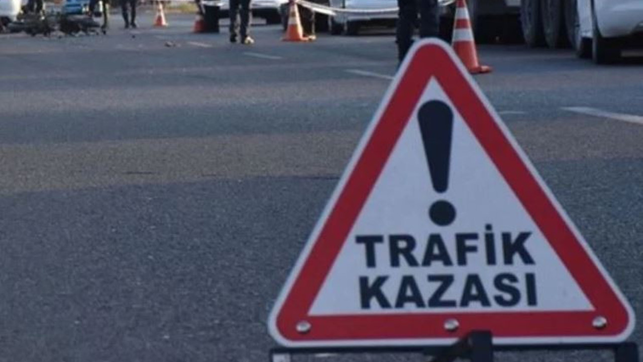 Gaziantep'te kamyona otomobile çarptı: 1 ölü, 2 yaralı