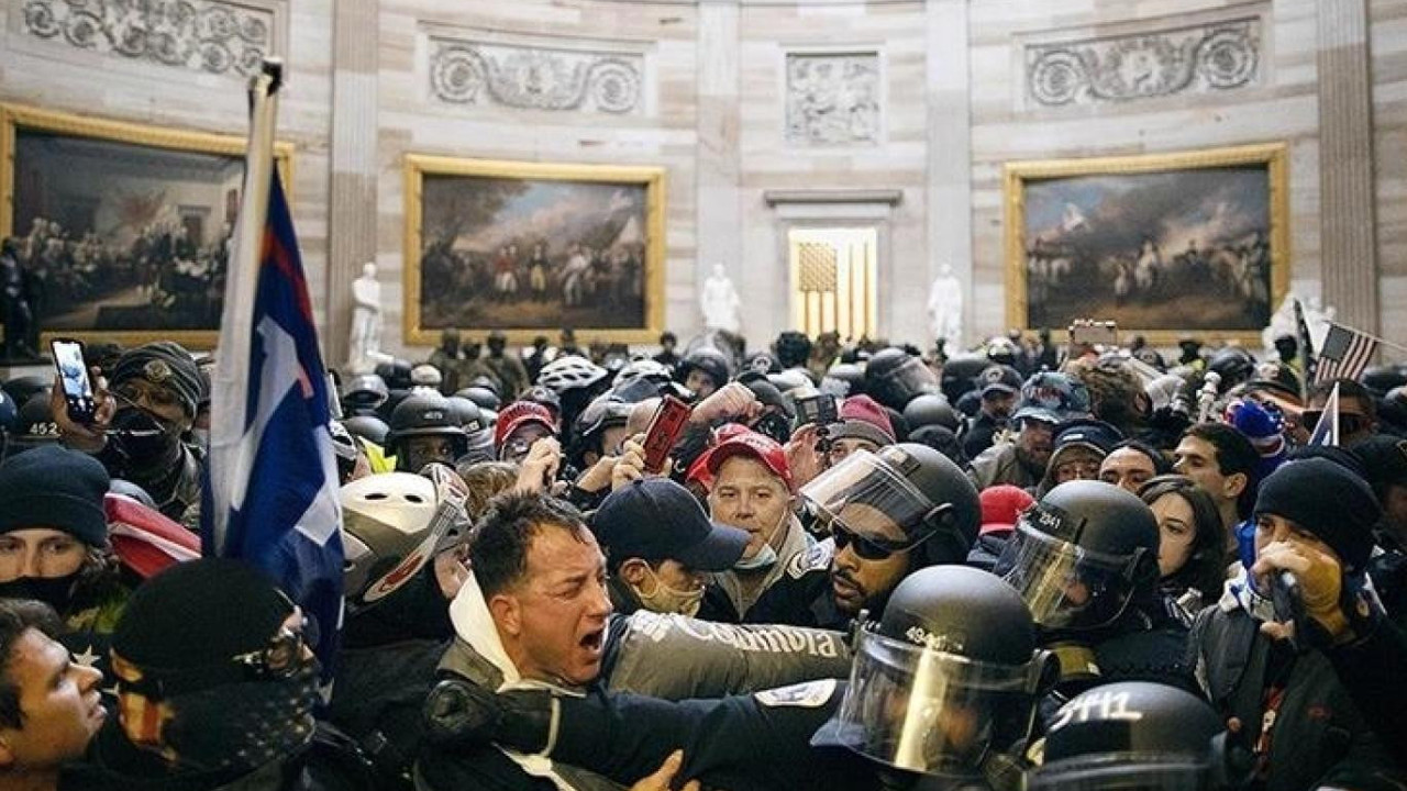 ABD’de 6 Ocak baskınında görev yapan kolluk kuvvetlerine altın madalya