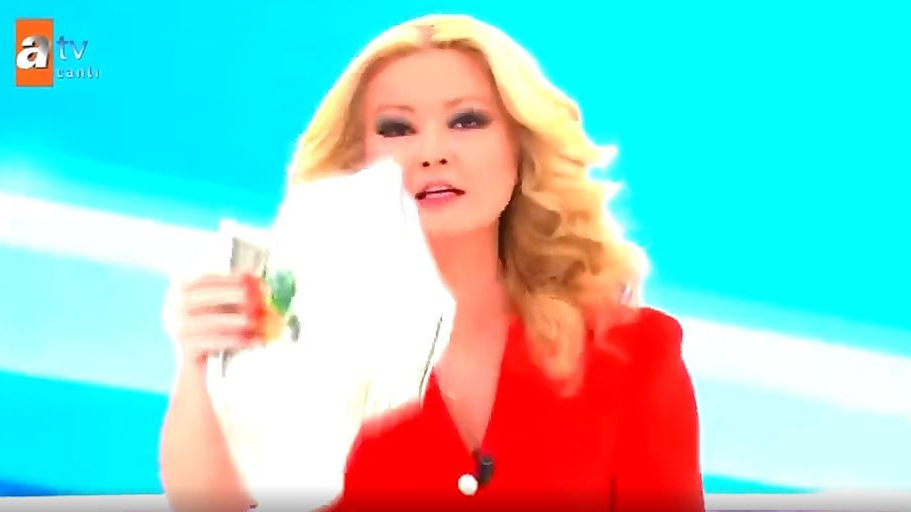 Müge anlı canlı yayında şok oldu. 600 lira karşılığında yaptığı muskanın içinden iddia kuponu çıktı