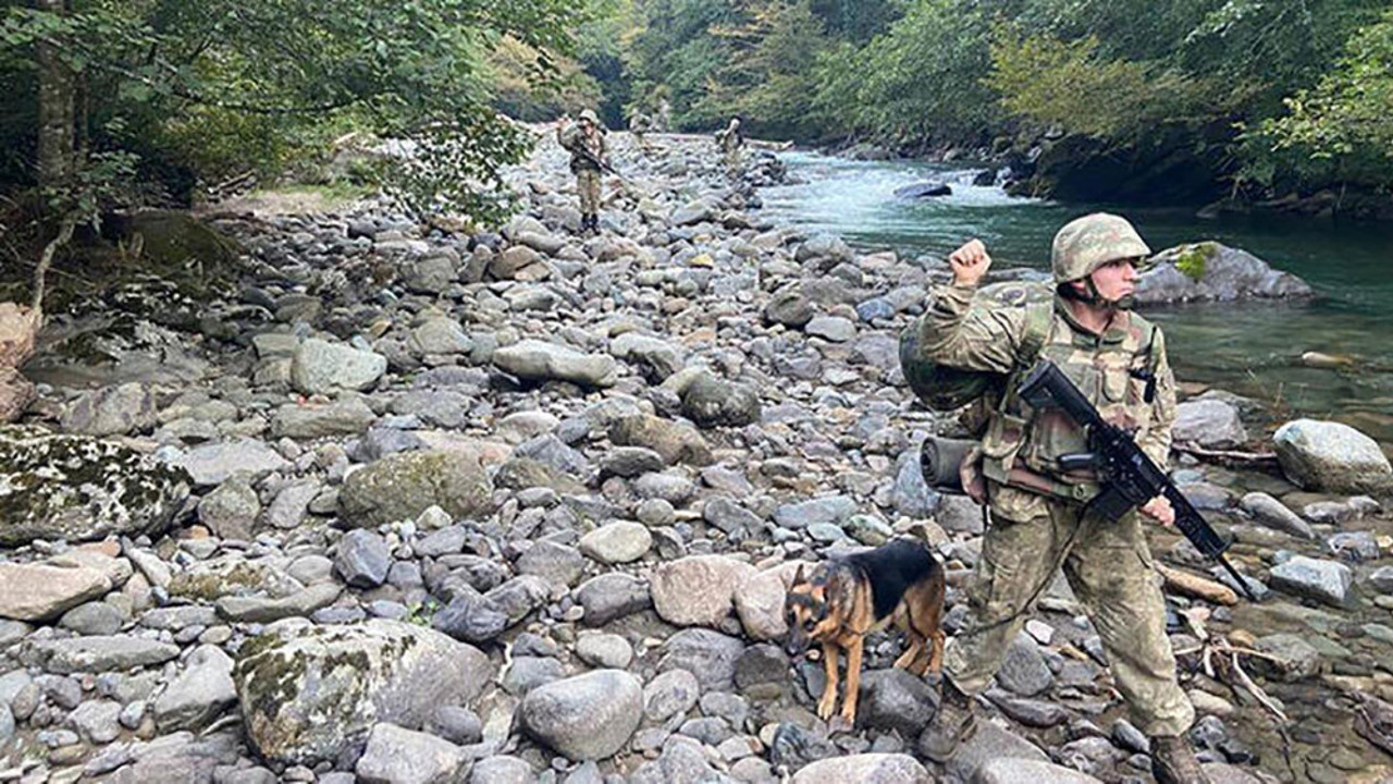 Sınırdan kaçak geçmeye çalışan 6 FETÖ ve 1 PKK/KCK üyesi yakalandı
