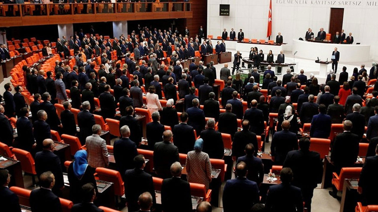 4 vekile para cezası