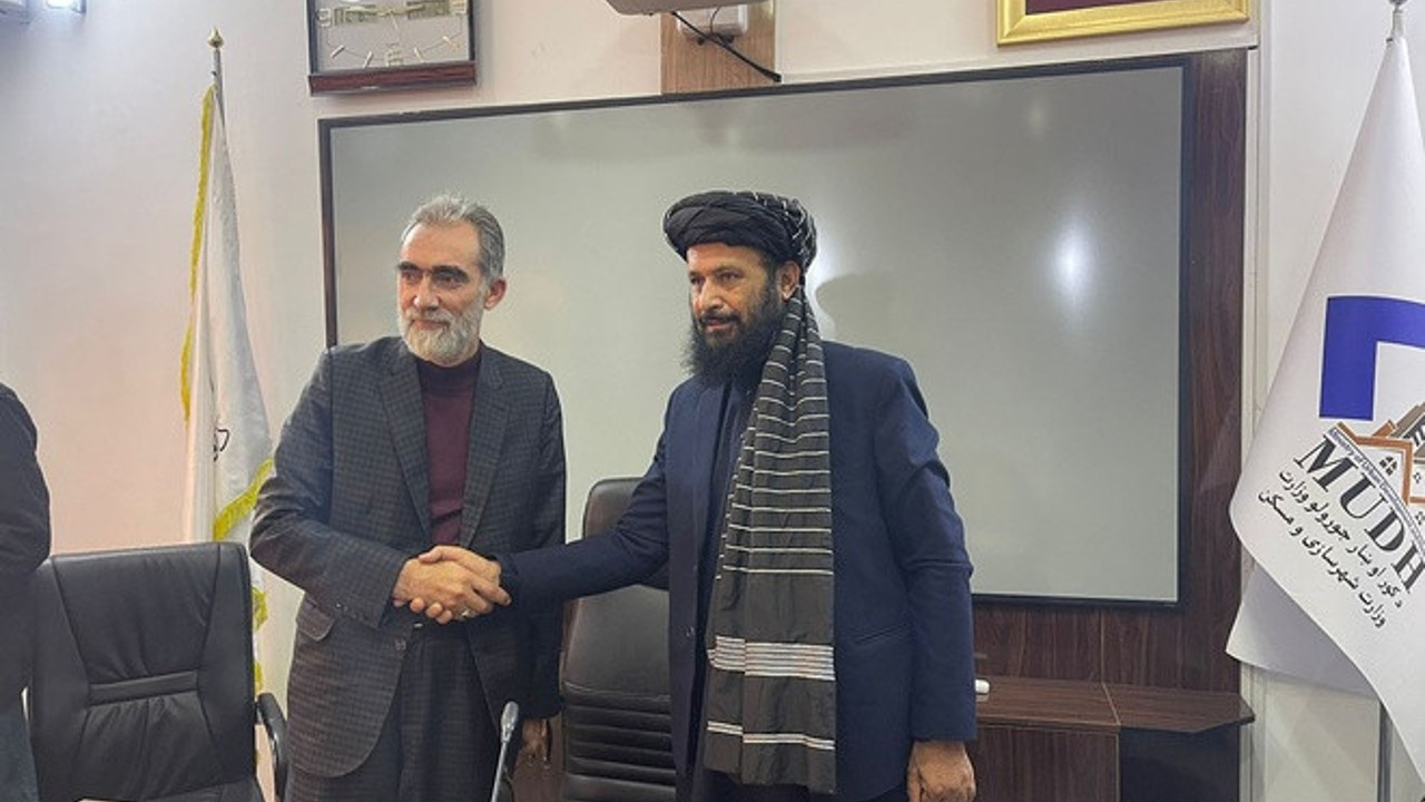 Taliban ile iş yapmak için sıraya girdiler: Taliban, gözde müteahhitlerini Türkiye'den buldu