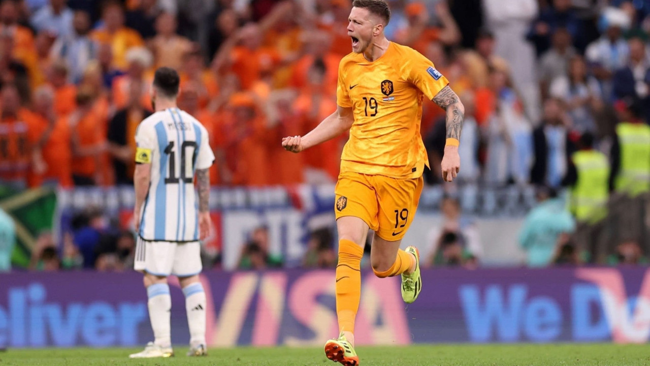 Weghorst girdi, golleriyle Arjantin'i şoke etti