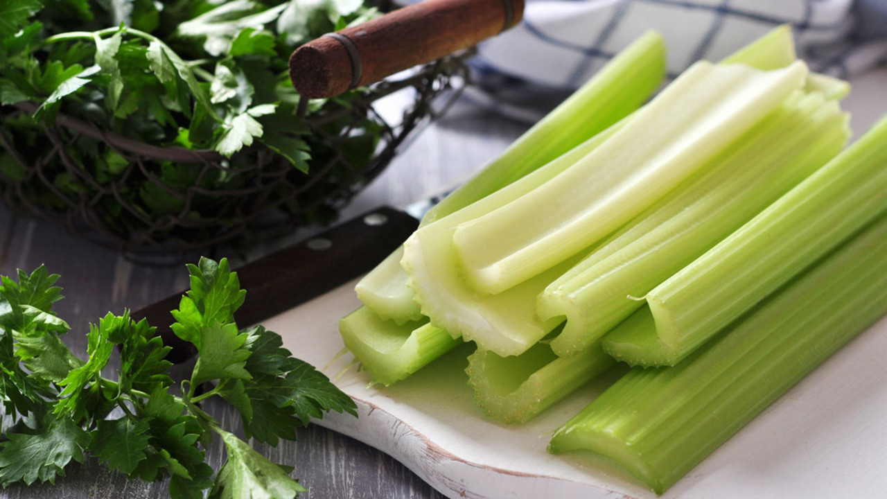 Kereviz sapı faydaları nelerdir? Doğal yollarla gençleşmek mümkün mü?