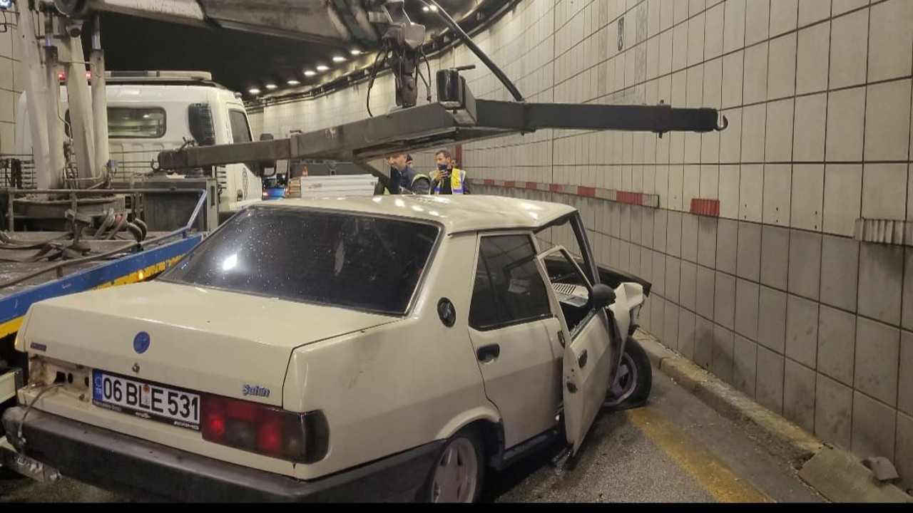 Polisin 'dur' ihtarına uymayan sürücü kaza yaptı