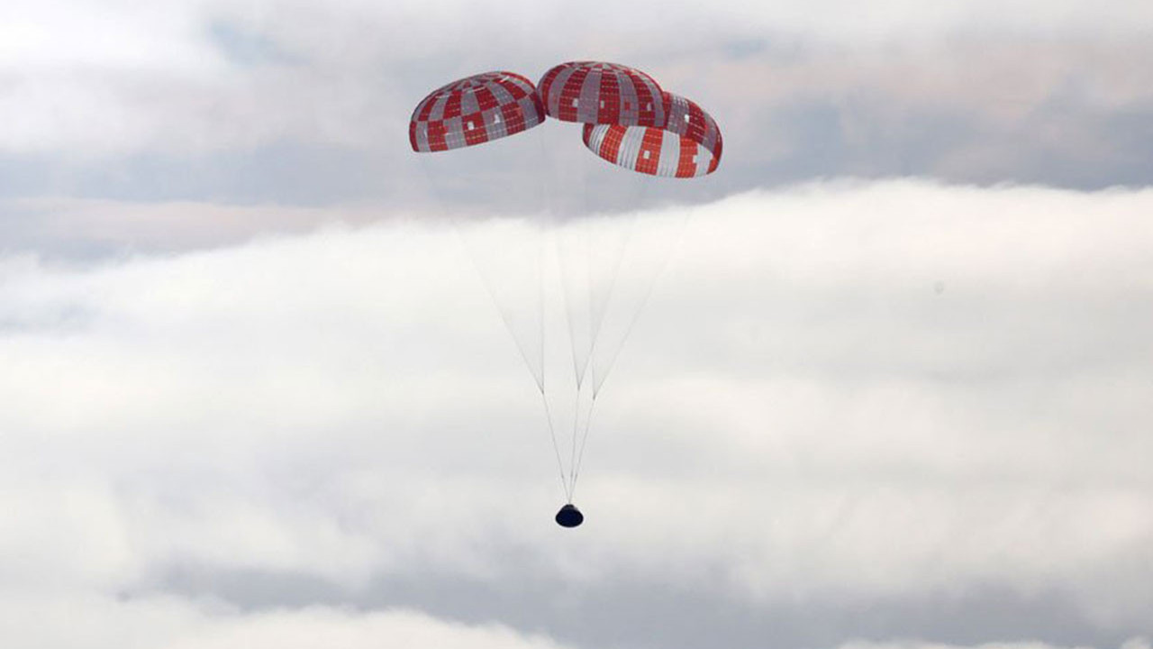 NASA’nın test aracı Ay’ın yörüngesinden Dünya’ya döndü