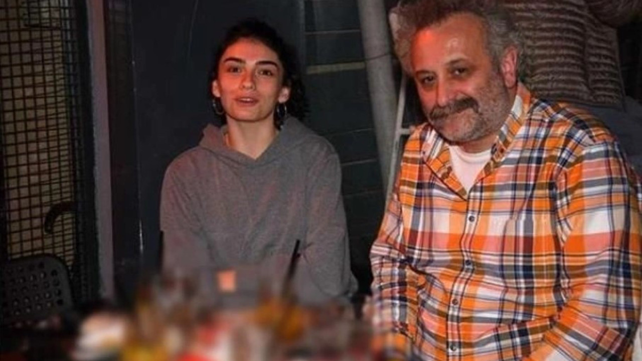 Aralarında 19 yaş fark olan ünlü çiftin ayrıldığı iddia edildi.