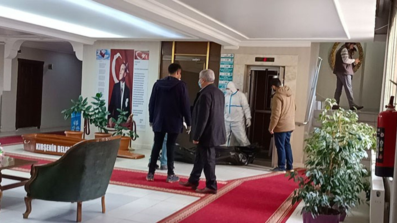 Emekli öğretmen öğretmenevindeki odasında ölü bulundu