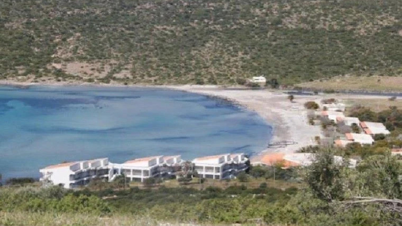 Denize sıfır arazinin Ensar Vakfı'na devrine mahkeme dur dedi