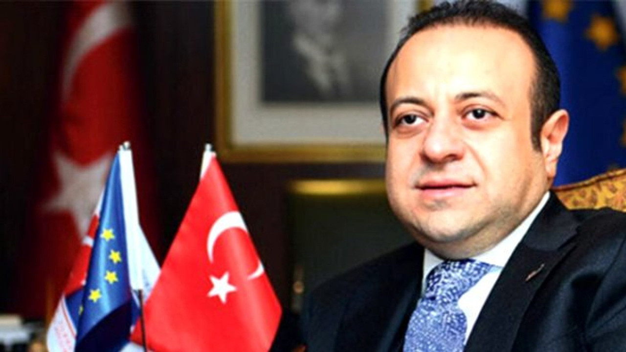 Egemen Bağış sabaha kadar Prag sokaklarında tek başına dolaşacak. CHP'li Yunus Emre açıklamayı yaptı