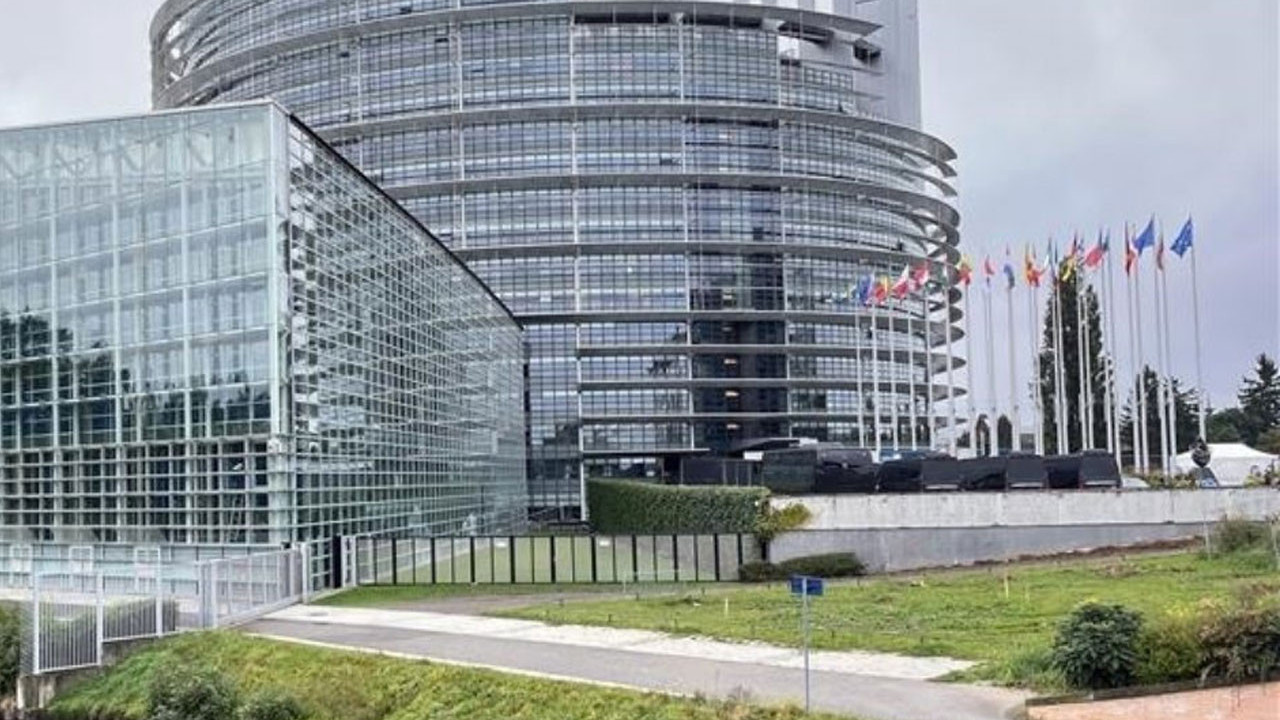 2,2 milyar euroluk vergi kaçakçılığı soruşturmasında 24 gözaltı