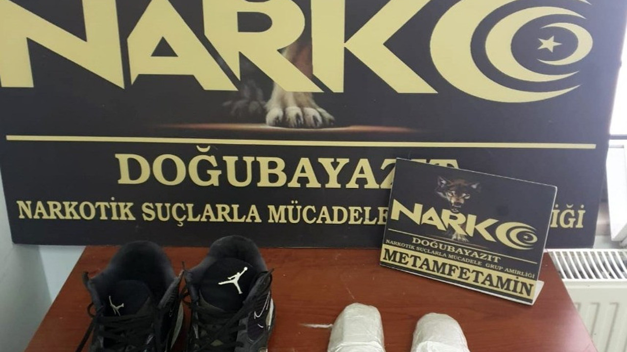 Ayakkabının içerisinden uyuşturucu çıktı
