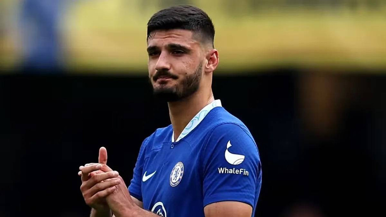 Chelsea şokta: Golcü futbolcusu sezonu kapattı