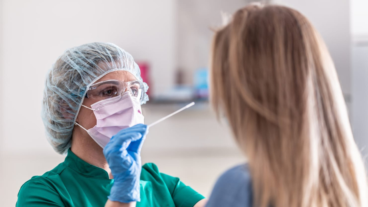 Koronavirüs geçirenler eski hayatlarına dönemiyor!