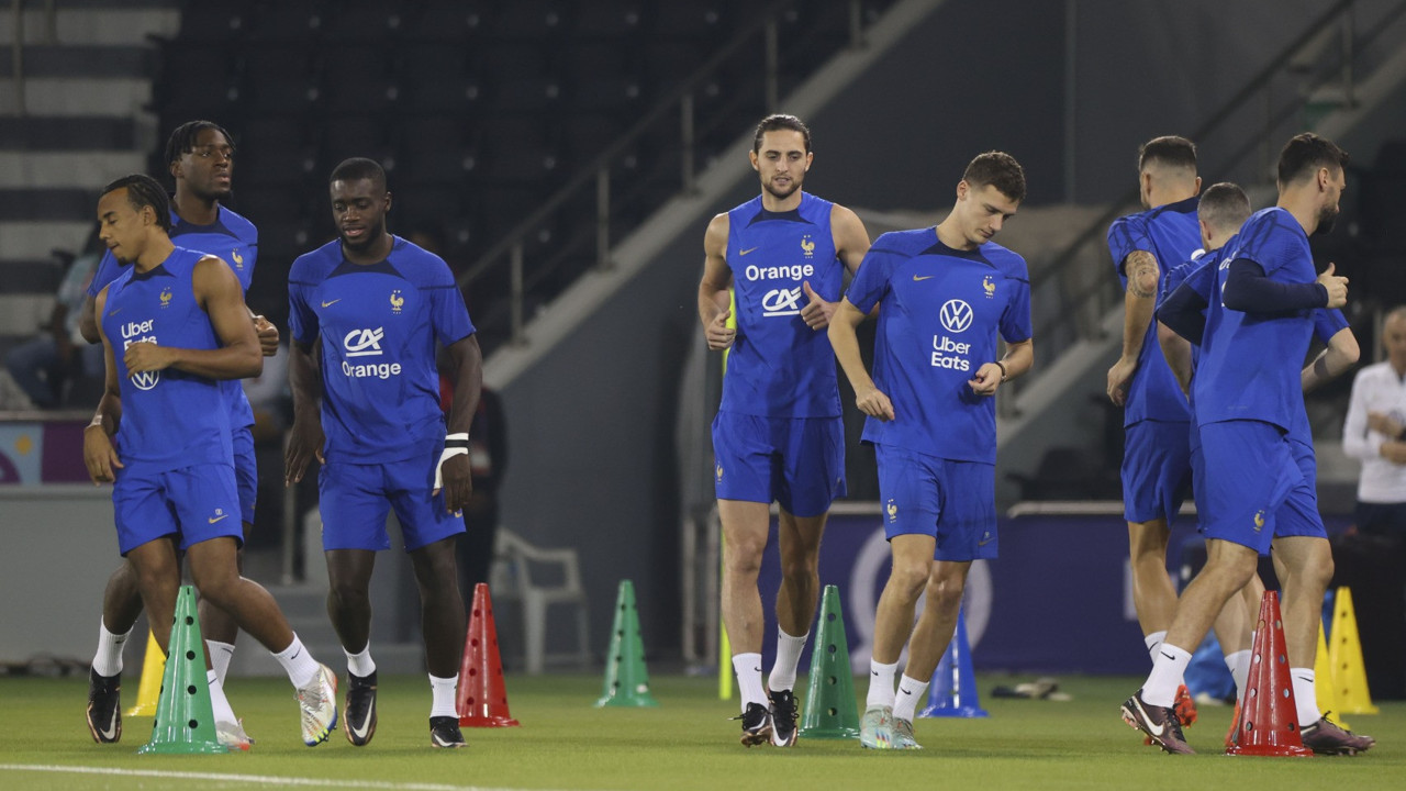 5 yıldız antrenmana bugün de çıkmadı. Arjantin maçı öncesi Fransa'da sıkıntı büyük