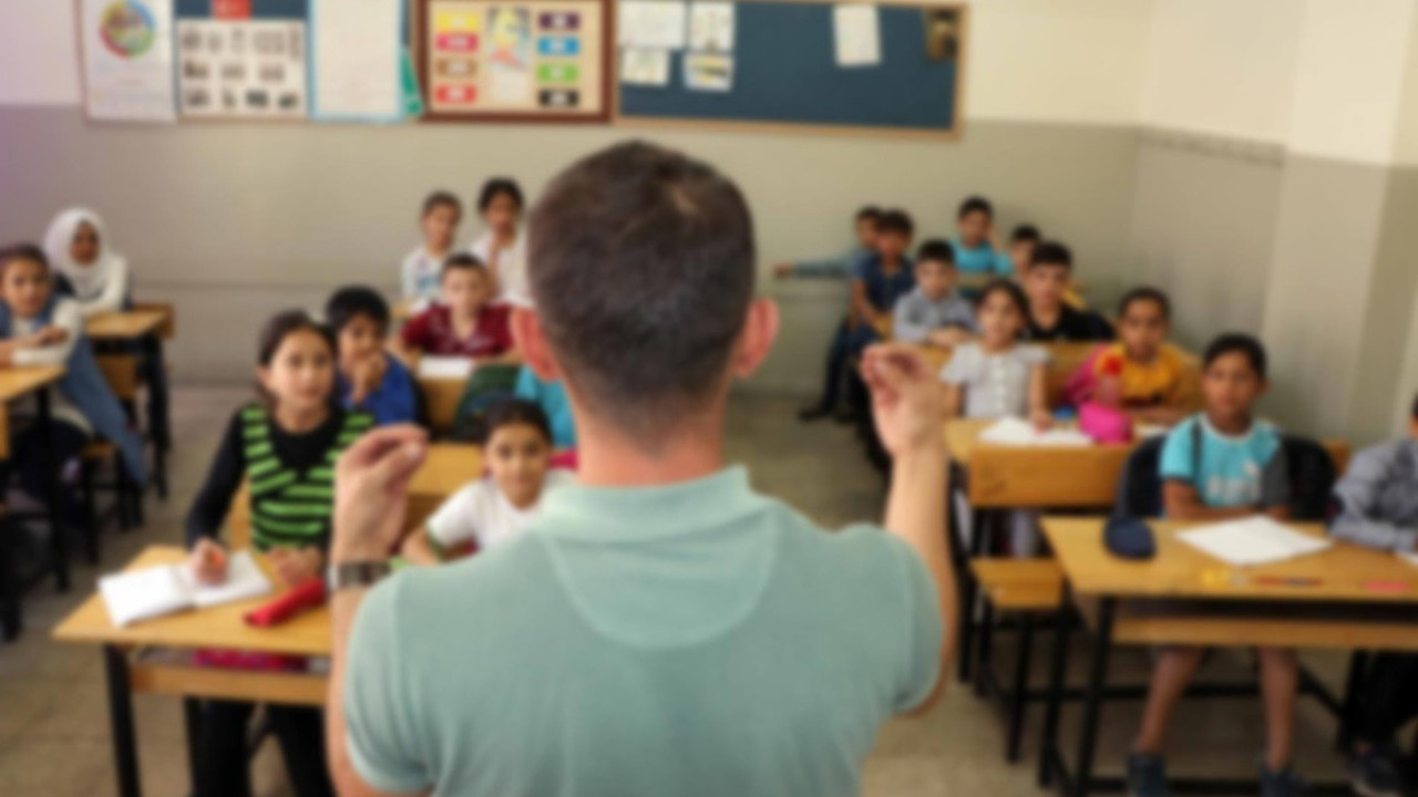 Milli Eğitim Bakanlığı öğretmenlere kulaklarını tıkadı. Bakan Mahmut Özer’in açıklaması hayal kırıklığı yarattı