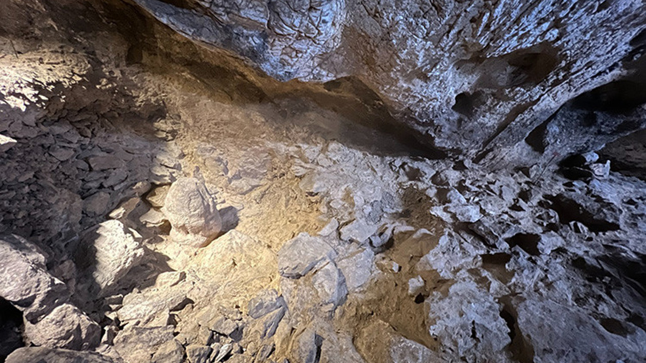 Gedikkaya Mağarası’nda adak çukuru bulundu