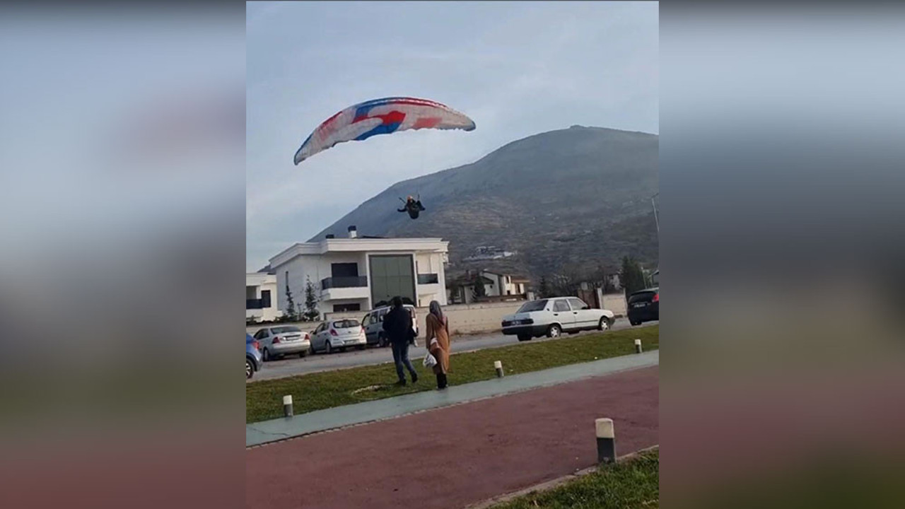 Paraşütçü inişe geçtiği sırada 20 metre yükseklikten böyle düştü