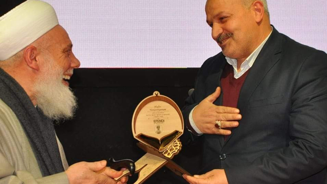 AKP’li belediyenin daire başkanından Yusuf Ziya Gümüşel için dua talebi