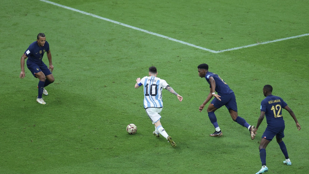 Arjantin Messi ile yeniden öne geçti