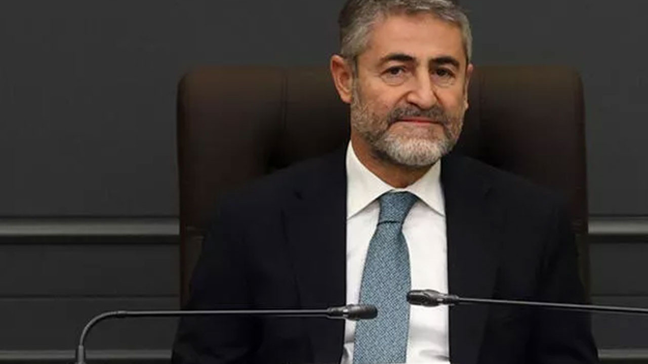 Bakan Nebati müjdeyi açıkladı. Trafik cezaları artık .... gelecek. Nokta nokta kısmı siz tahmin edin