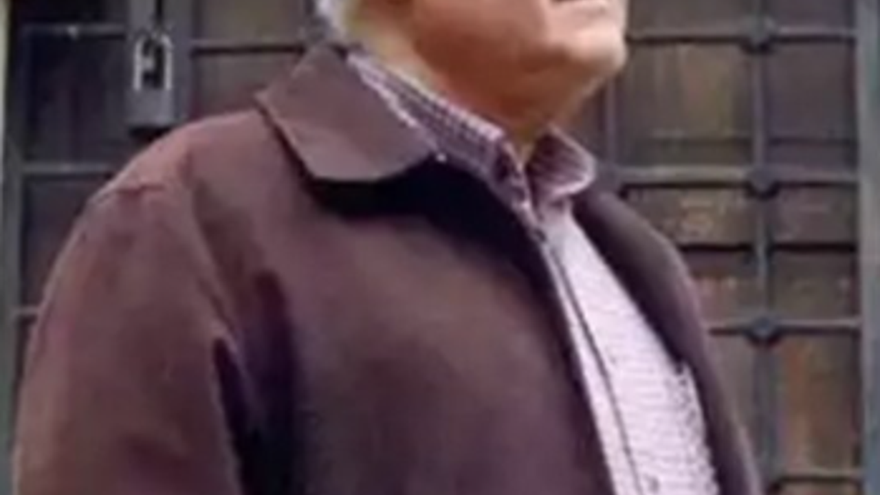 Sahte mimar 42 yıl mimarlık yaptı. Bu da bir şey mi bilgisayarın olmadığı yıllarda sahte diplomayla askere bile gidenler vardı