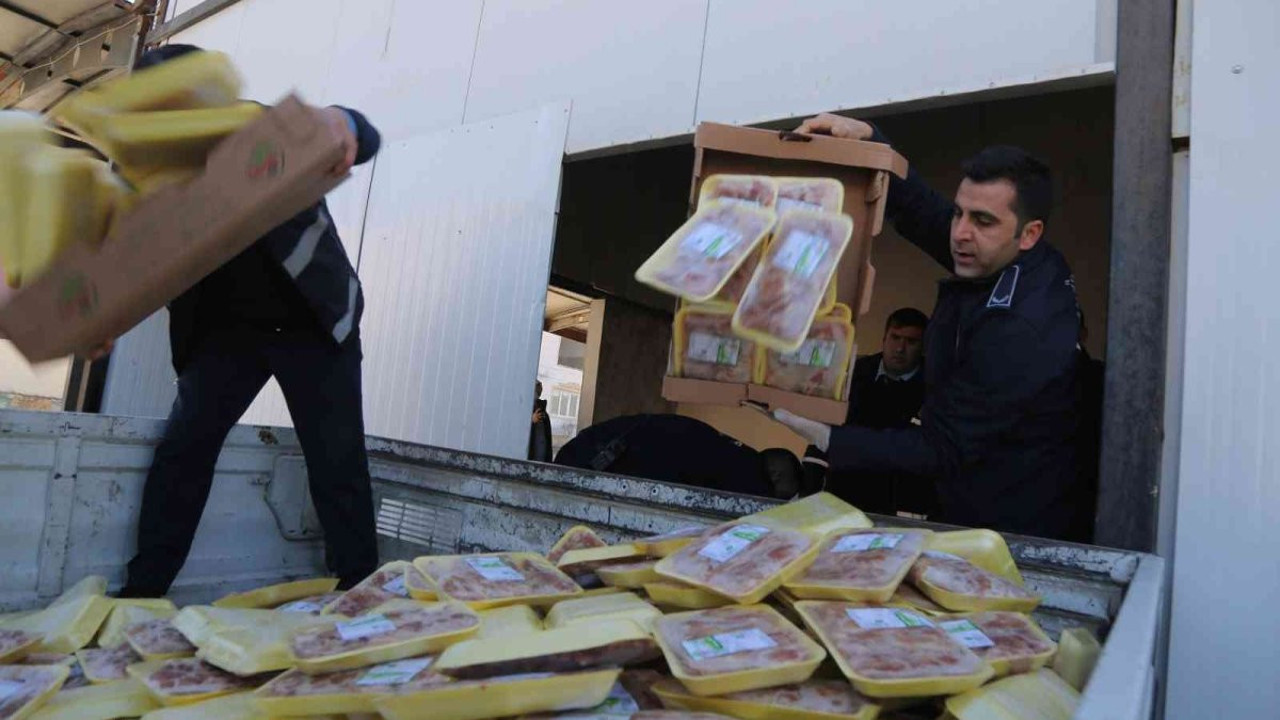 Tavuk eti alırken dikkat! Hepsini vatandaşa yedireceklerdi