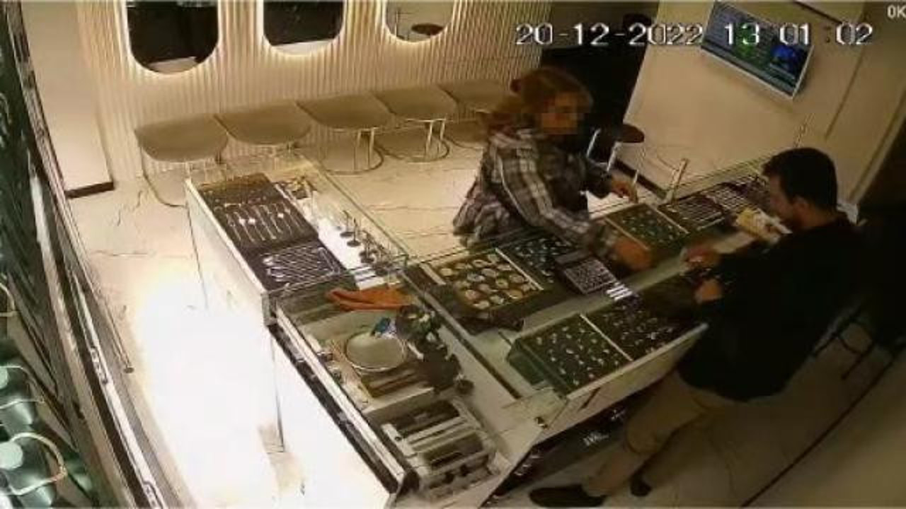 Kuyumculara 13 bin lira değerinde sahte altın sattı