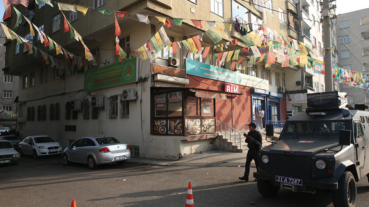 Diyarbakır merkezli 9 ilde terör operasyonu! DBP Gaziantep İl Başkanı da gözaltında
