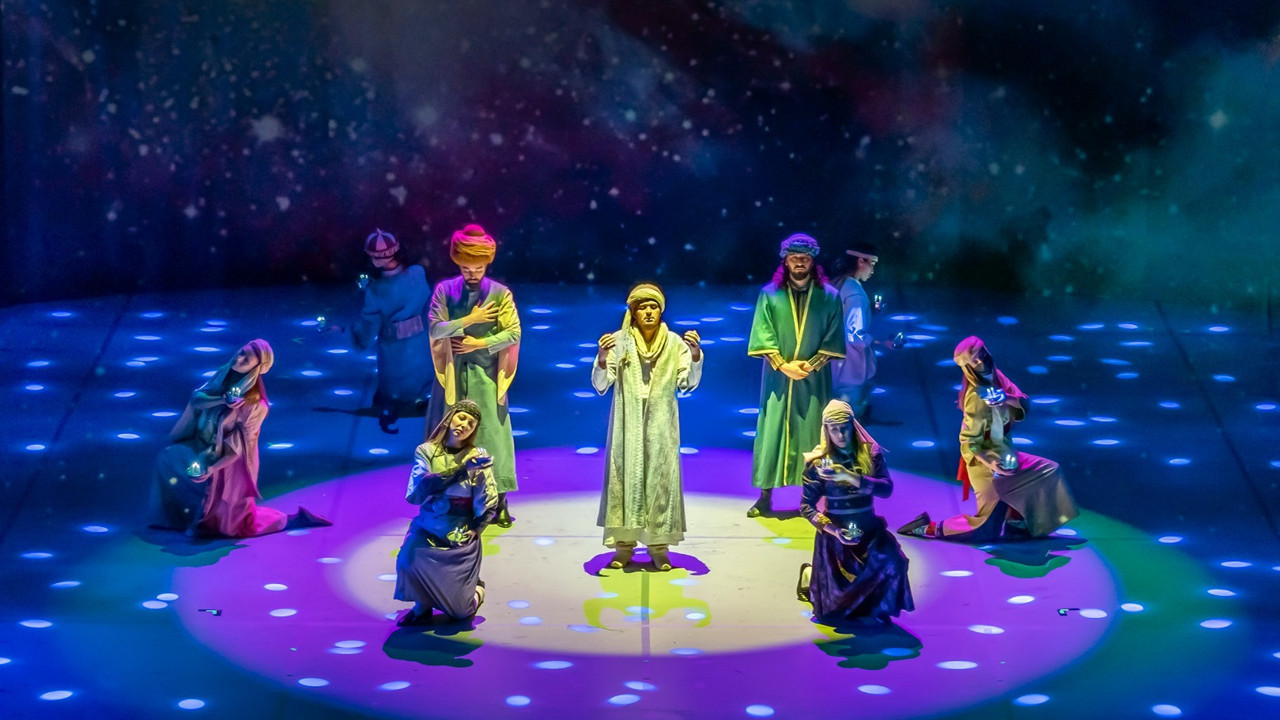 Yunus Emre aşkı Derviş ile AKM sahnesinde