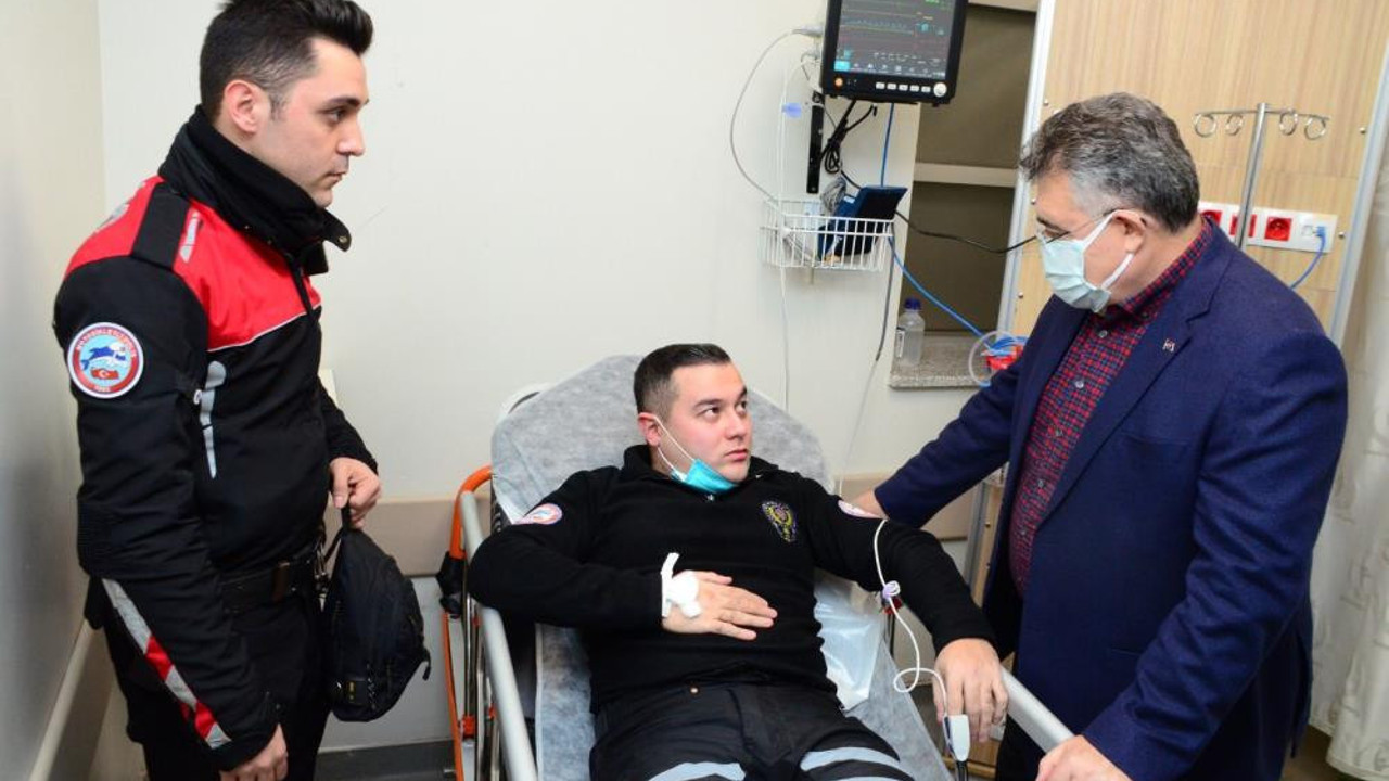 Kaza yapan yunus timini emniyet müdürü yalnız bırakmadı