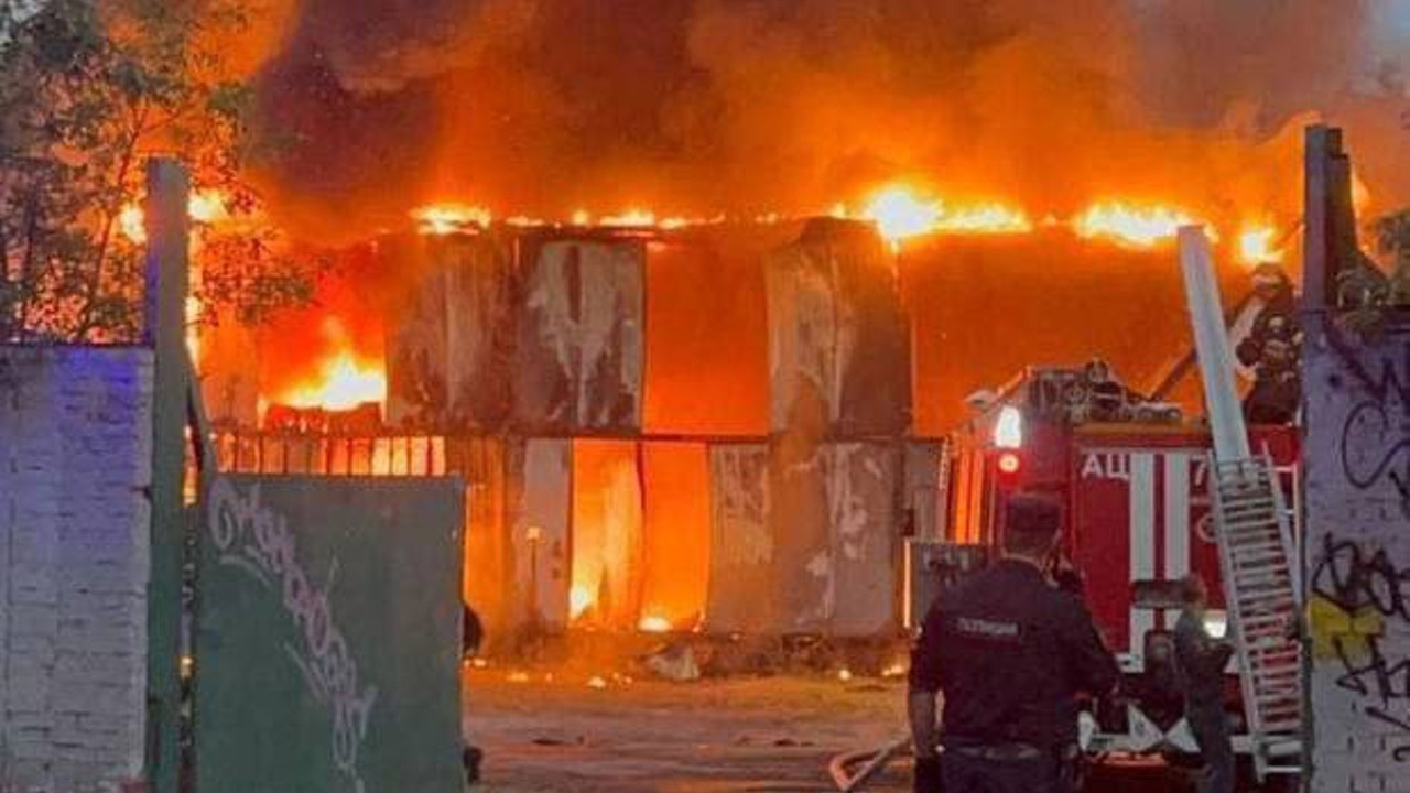 Huzurevinde 20 kişi yanarak öldü