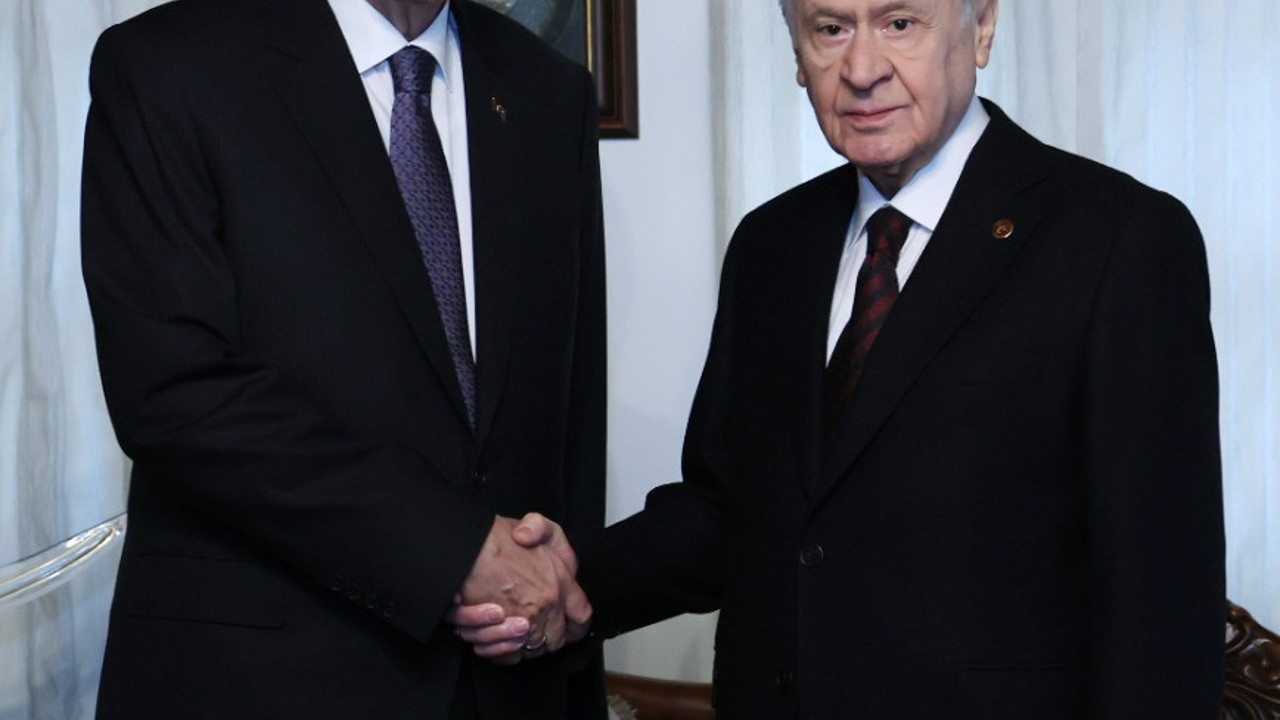 2022’nin son anketine sadece bir parti damga vurdu. Cumhur İttifakı’ndan kaçan oylar o partiye gitti