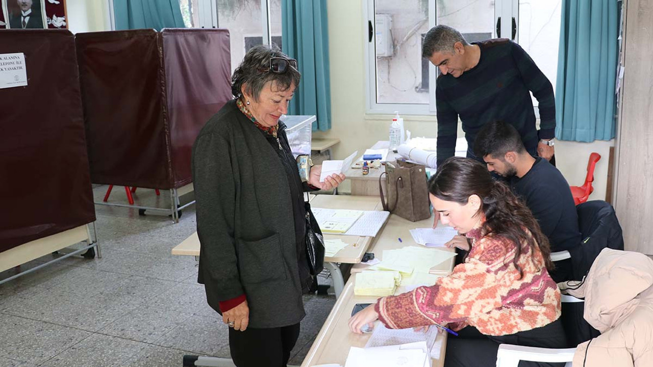 KKTC'de yerel seçimler için oy kullanma işlemi başladı