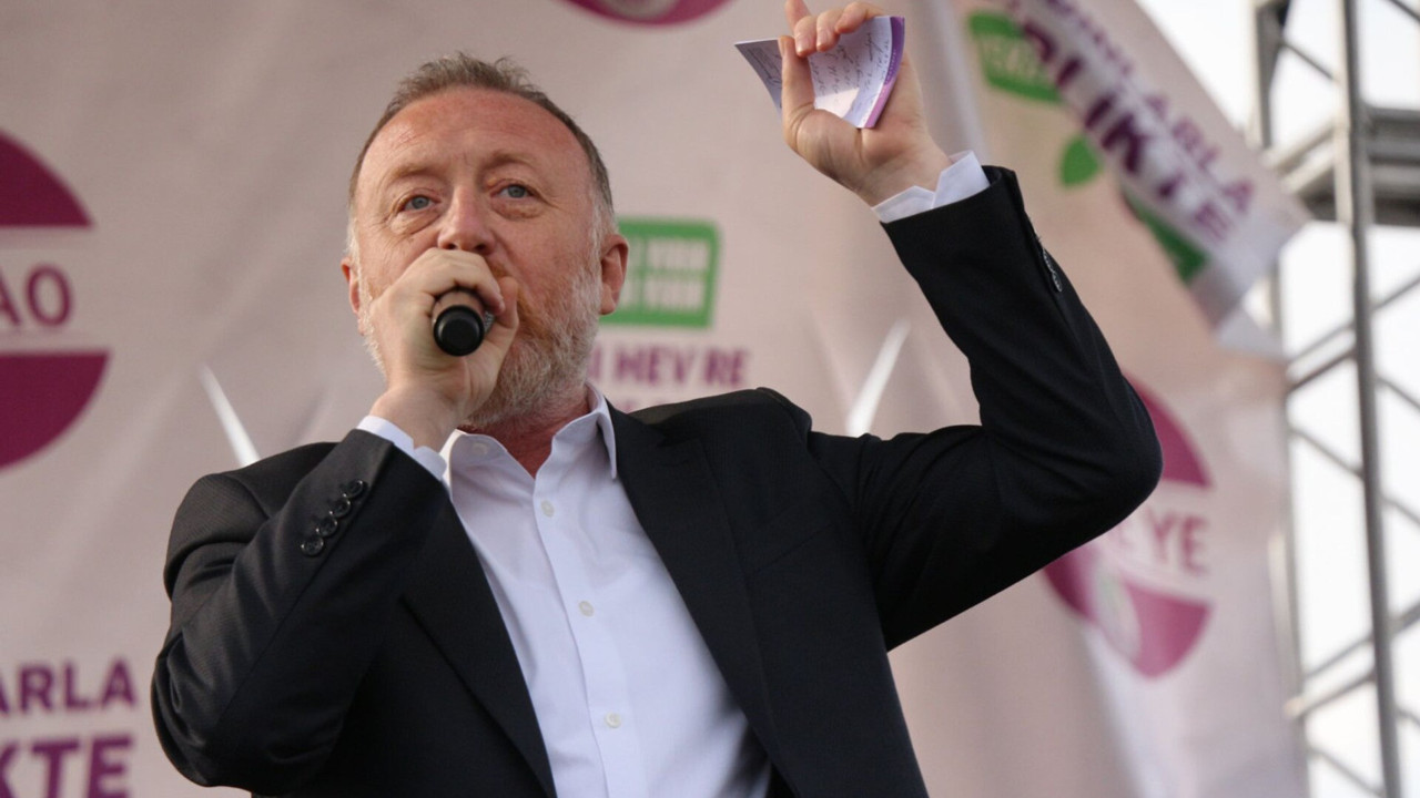 Temelli’den skandal paylaşım: Önce “Paris yansın” dedi, sonra sildi