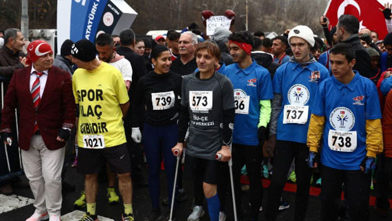 Binlerce kişi Atatürk için koştu