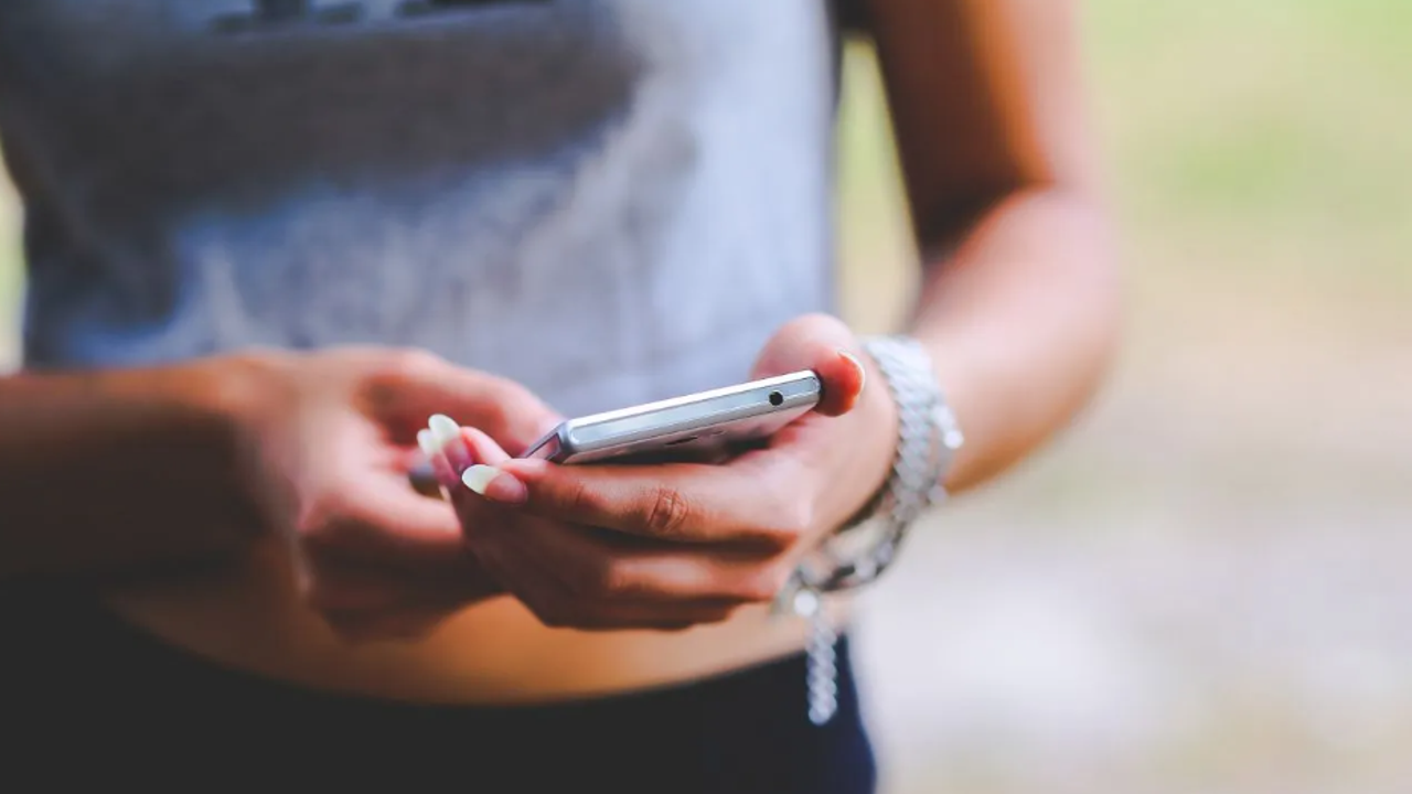 Tehlikenin yeni adı: Phubbing. Günde 3 saat yapılırsa...