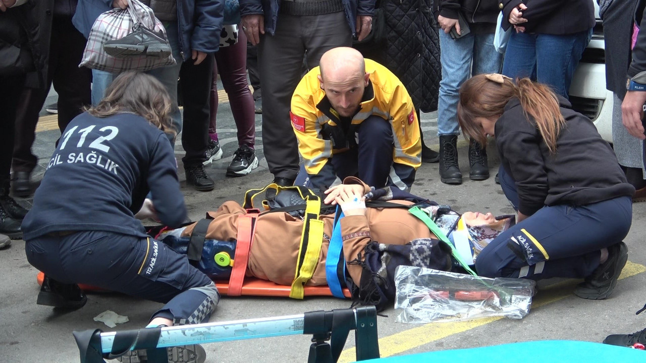 Motosiklet sürücüsü yaya çarpıp kaçtı