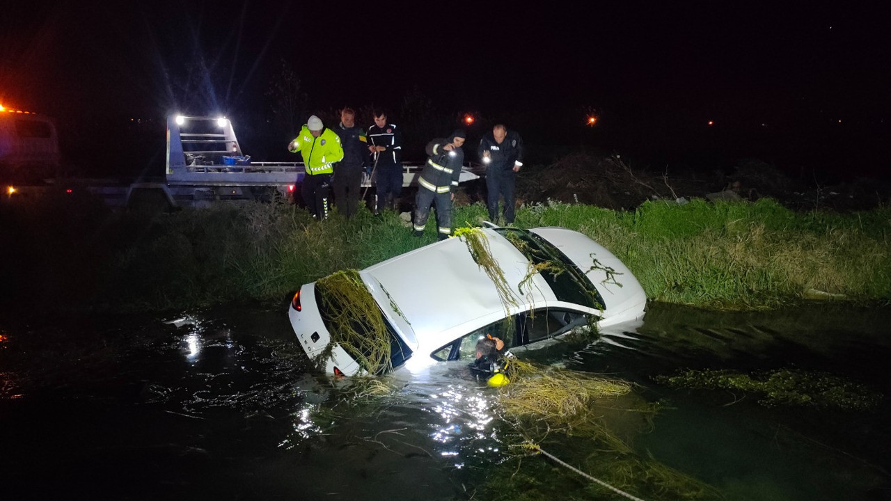 Sulama kanalına uçan otomobilin sürücüsü hayatını kaybetti