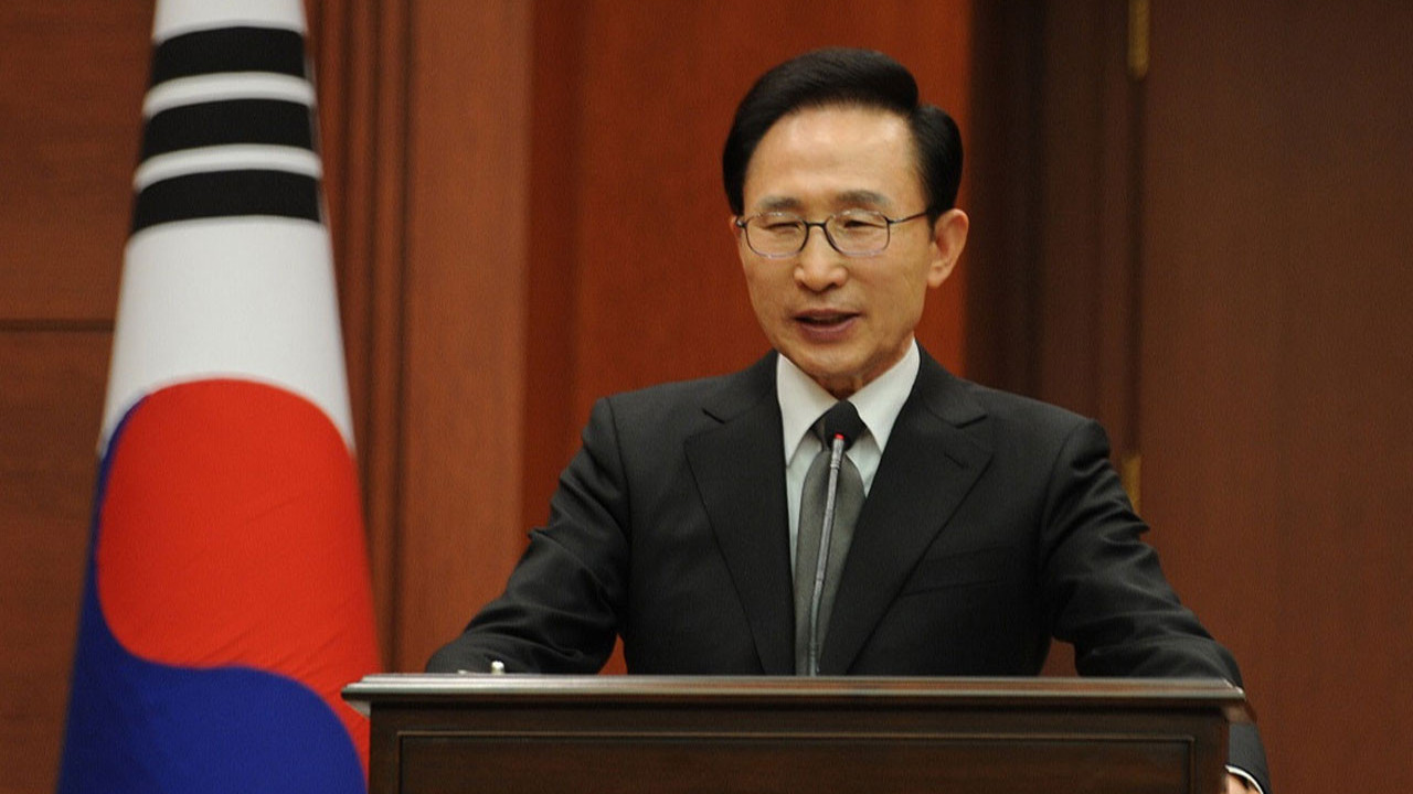 Rüşvet suçundan hapis cezası alan Güney Kore’nin eski Devlet Başkanı Lee'ye özel af