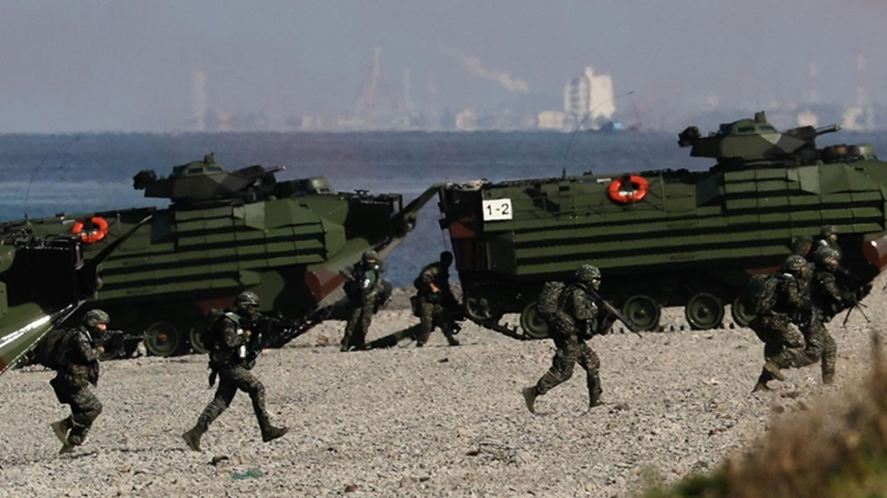 Çin'in saldırılarına karşı zorunlu askerlik 1 yıla çıkarıldı