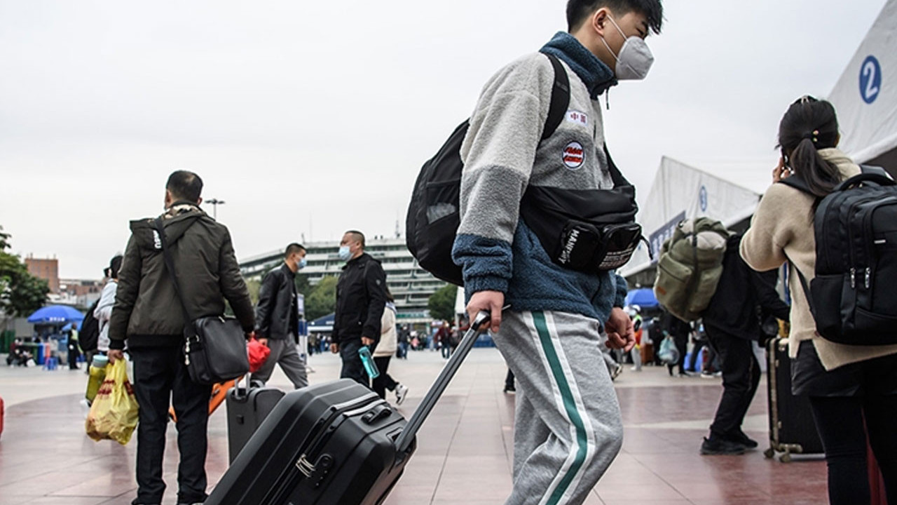 Çin ülkeye girişlerde karantinayı kaldırıyor
