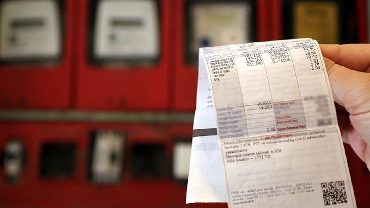 Gaz ve elektrikte uygulanan para cezalarına yüzde 123 zam. 2023'te uçuyor muyuz Türkiye...