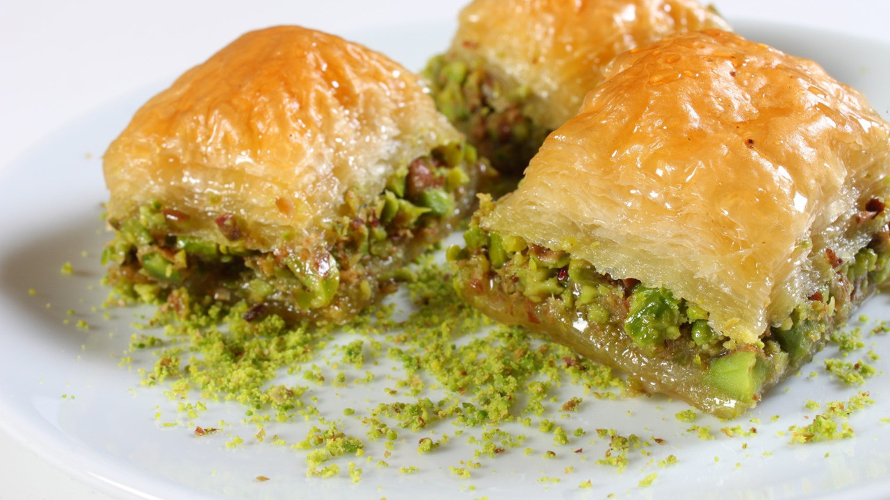 Baklava yedikten sonra bunu sakın yapmayın