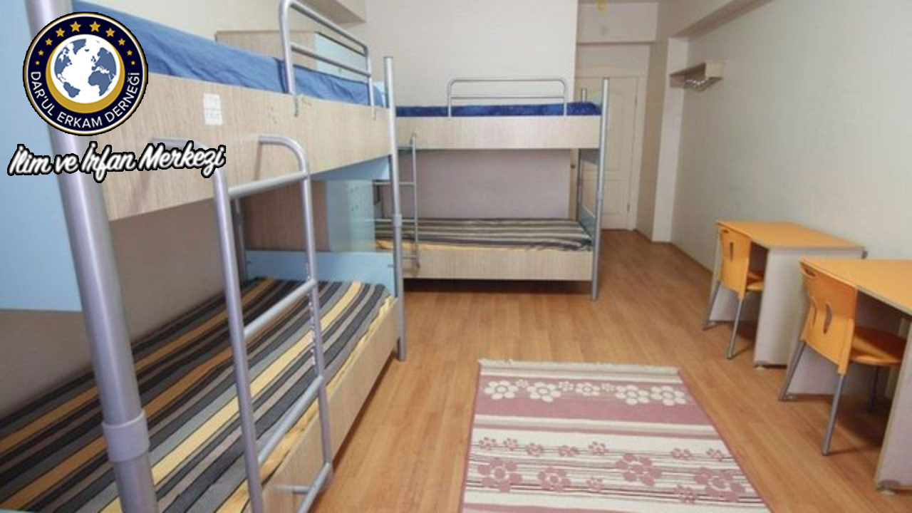 Sakarya'da küçücük kız çocukları tarikat yurdunda kalıyor okula gönderilmiyor. Milli Eğitim'in bundan haberi var mı?