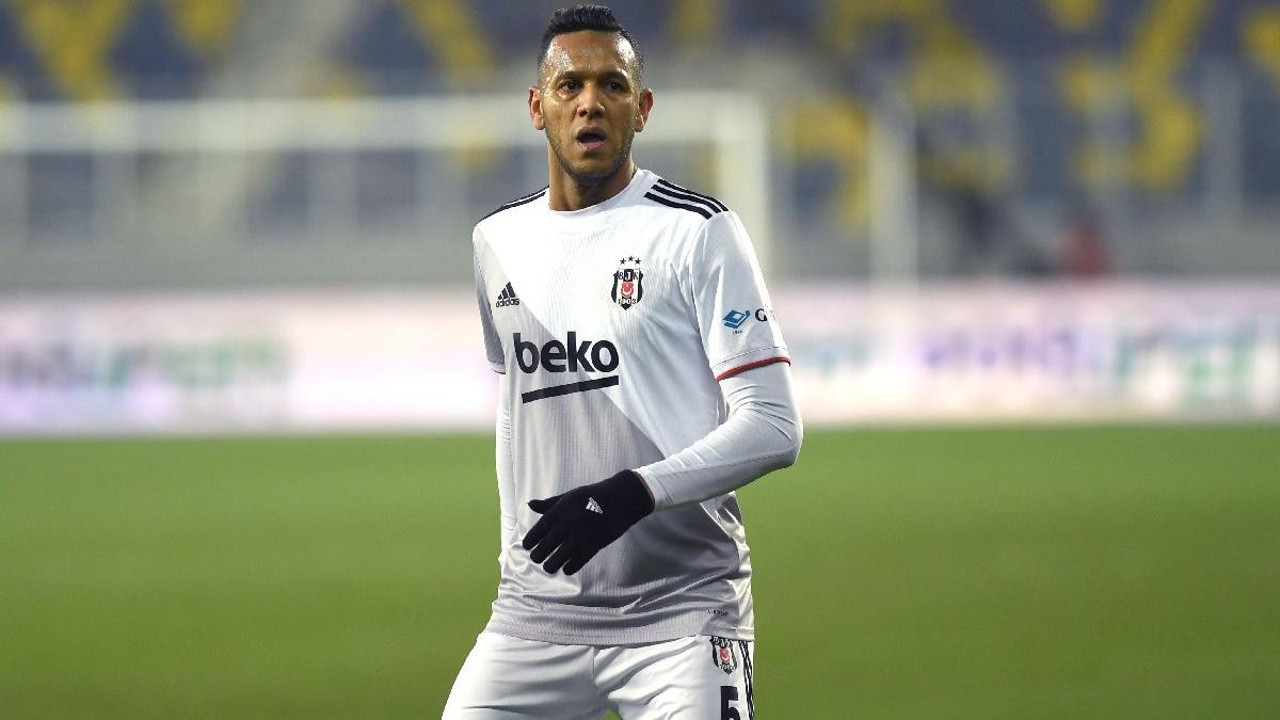 Josef de Souza'nın gözleri doldu 'Acı veren bir haber'