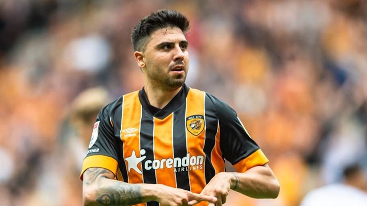 Ozan Tufan Hull City'de kalıyor