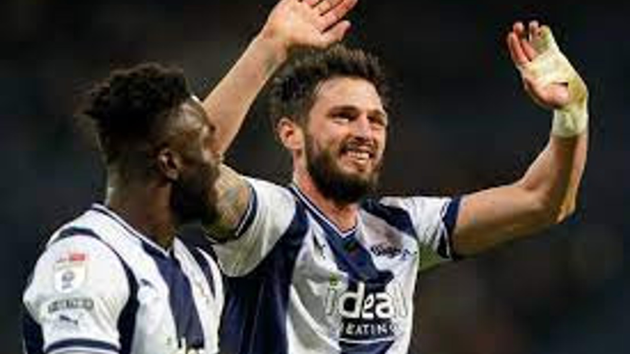 Ne yaptın Okay Yokuşlu. Öyle 2 gol attı ki İngiltere sallandı